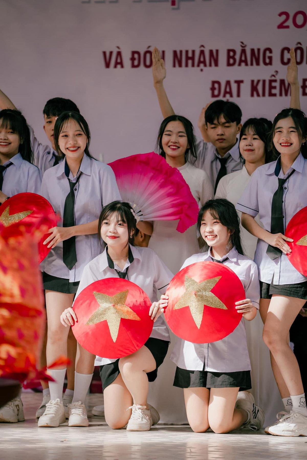 Khoảnh khắc 4